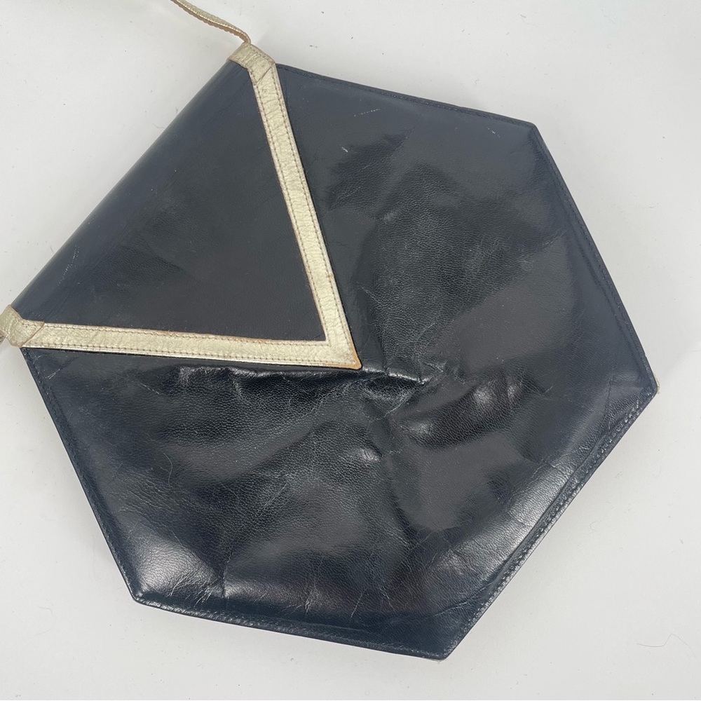 1980s Charles Jourdan Paris Black & Silver Metalic Leather Hexagonal Crossbody - Picture 6 of 13